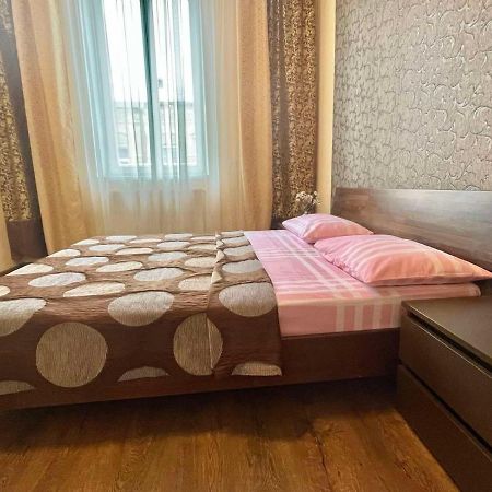 Крехівська 5,Апартаменти В Центрі, Дві Спальні ลวีฟ ภายนอก รูปภาพ
